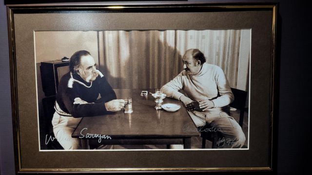 Foto Ara Gülər (sağda ) v' erməni əsilli amerikalı yazıçı William Saroyan (solda) ,Yerevan , 1976