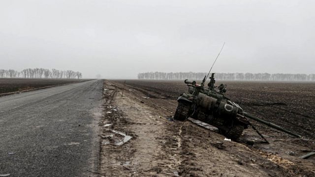 Bir sıra hallarda Rusiya tankları müasir silahları olan və manevrli Ukrayna hərbi hissələri üçün asan ova çevrilib