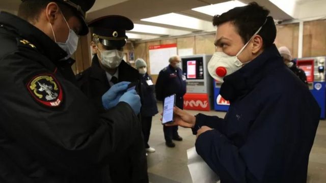 Rusiyada səfərbərlik döyüşmək istəməyənlər təhlükəsizlik kameraları rusiyada Moskva metrosu