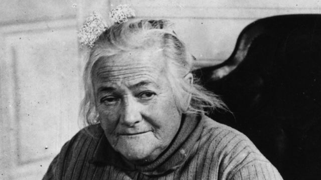 Clara Zetkin looks to the camera