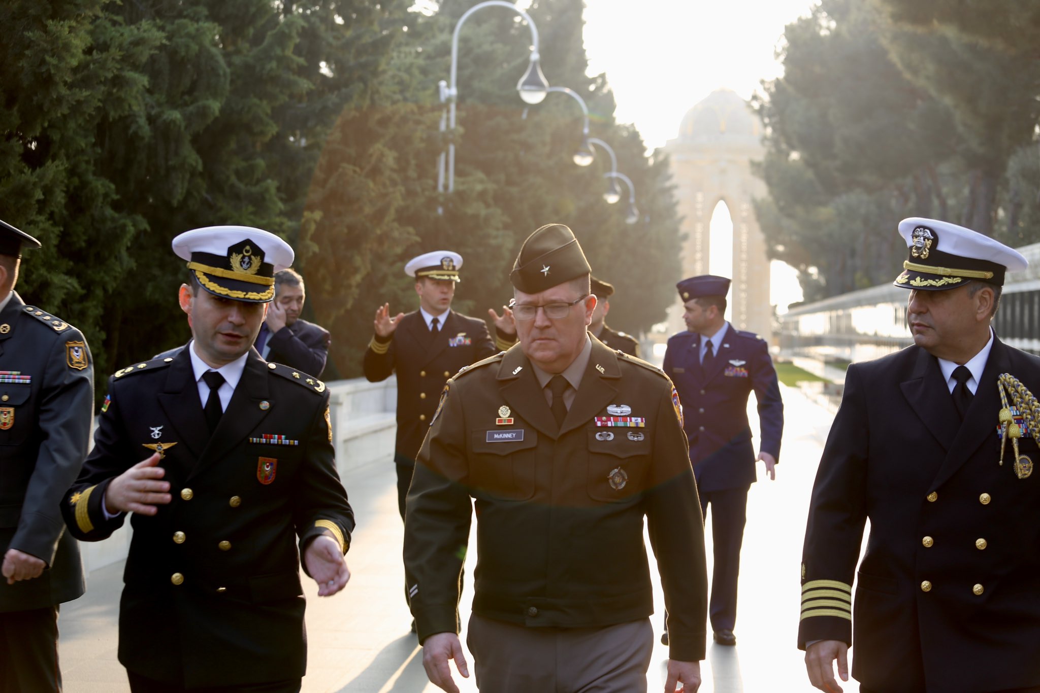 В Баку прибыла высокопоставленная военная делегация США