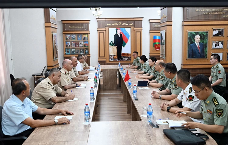 Встреча экспертов Азербайджана и Китая по военному образованию