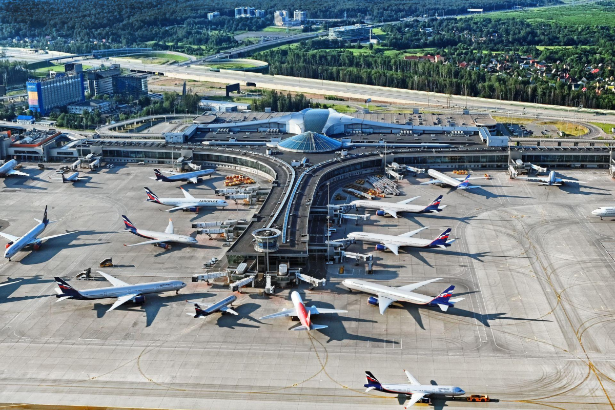 PUA təhlükəsinə görə Moskvanın bütün aeroportlarında uçuşlar dayandırılıb
