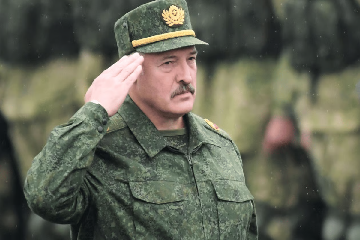 Lukaşenko: Belarus müharibəyə hazırlaşır