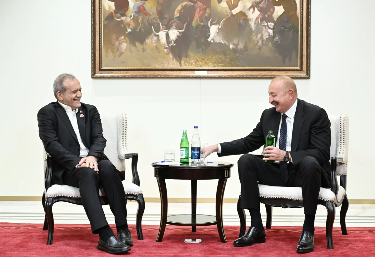 İlham Əliyev Məsud Pezeşkianı "İstisu"ya qonaq edib: "Özüm gətirmişəm" - VİDEO