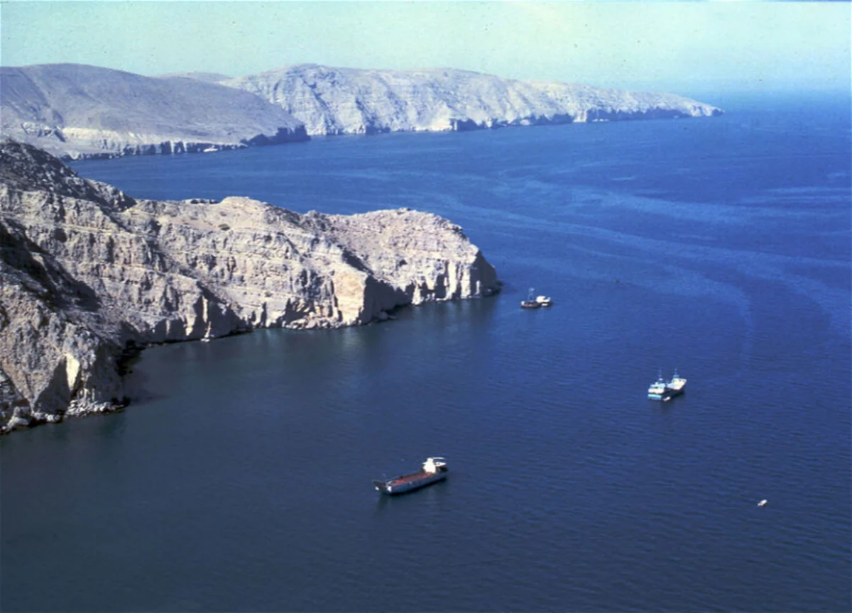 Hörmüz boğazı 18 gündür bağlıdır