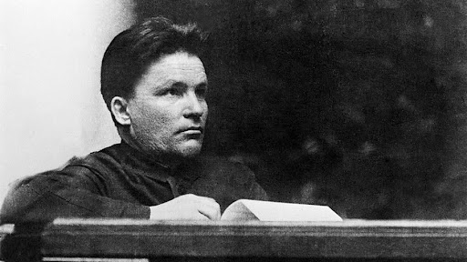 Böyük fəlakətin başlanğıcı: sarayda terror və rəhbərin qanlı planı – I YAZI